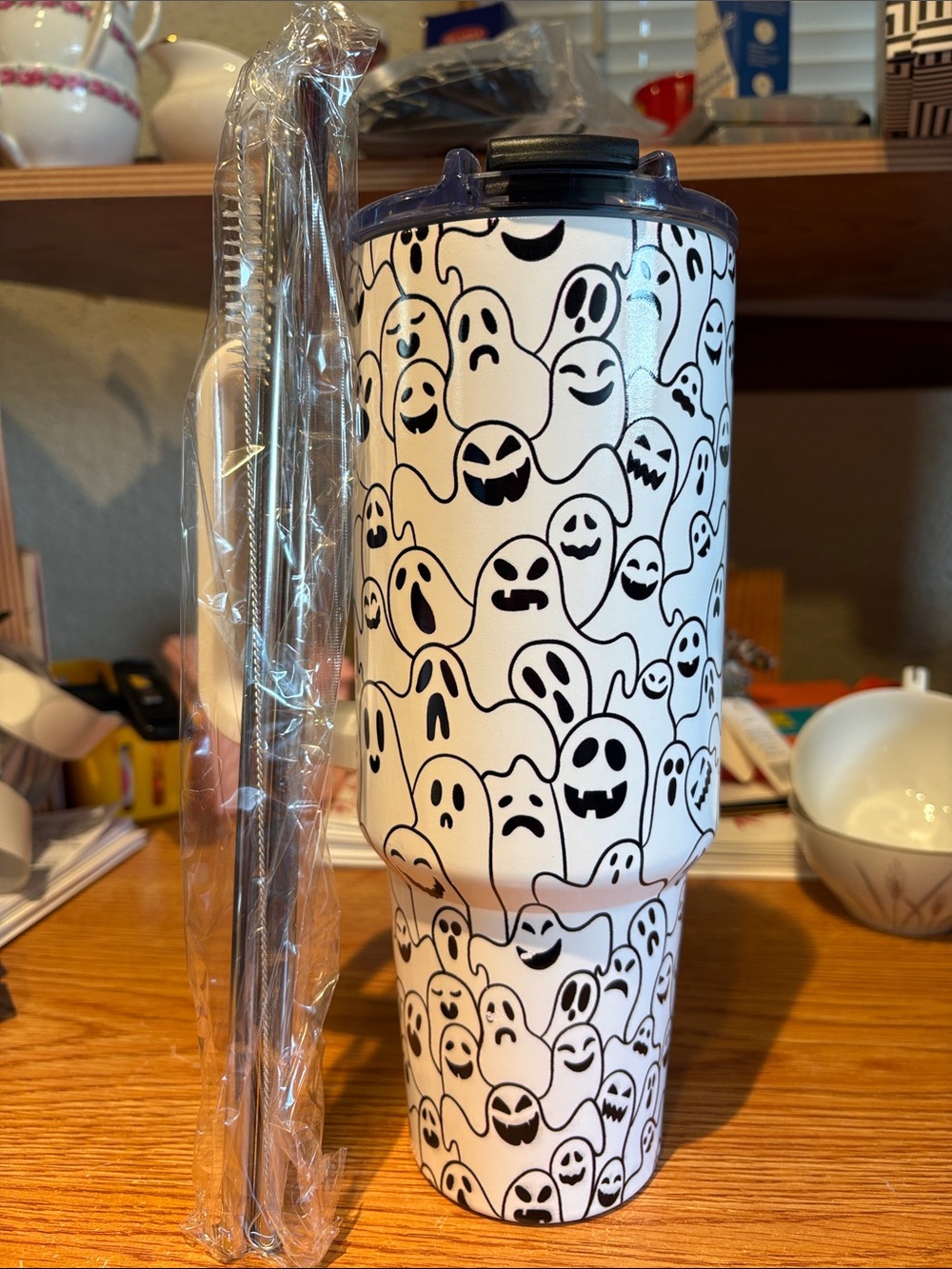 Ghost Pattern Insulated Tumbler - White & Black